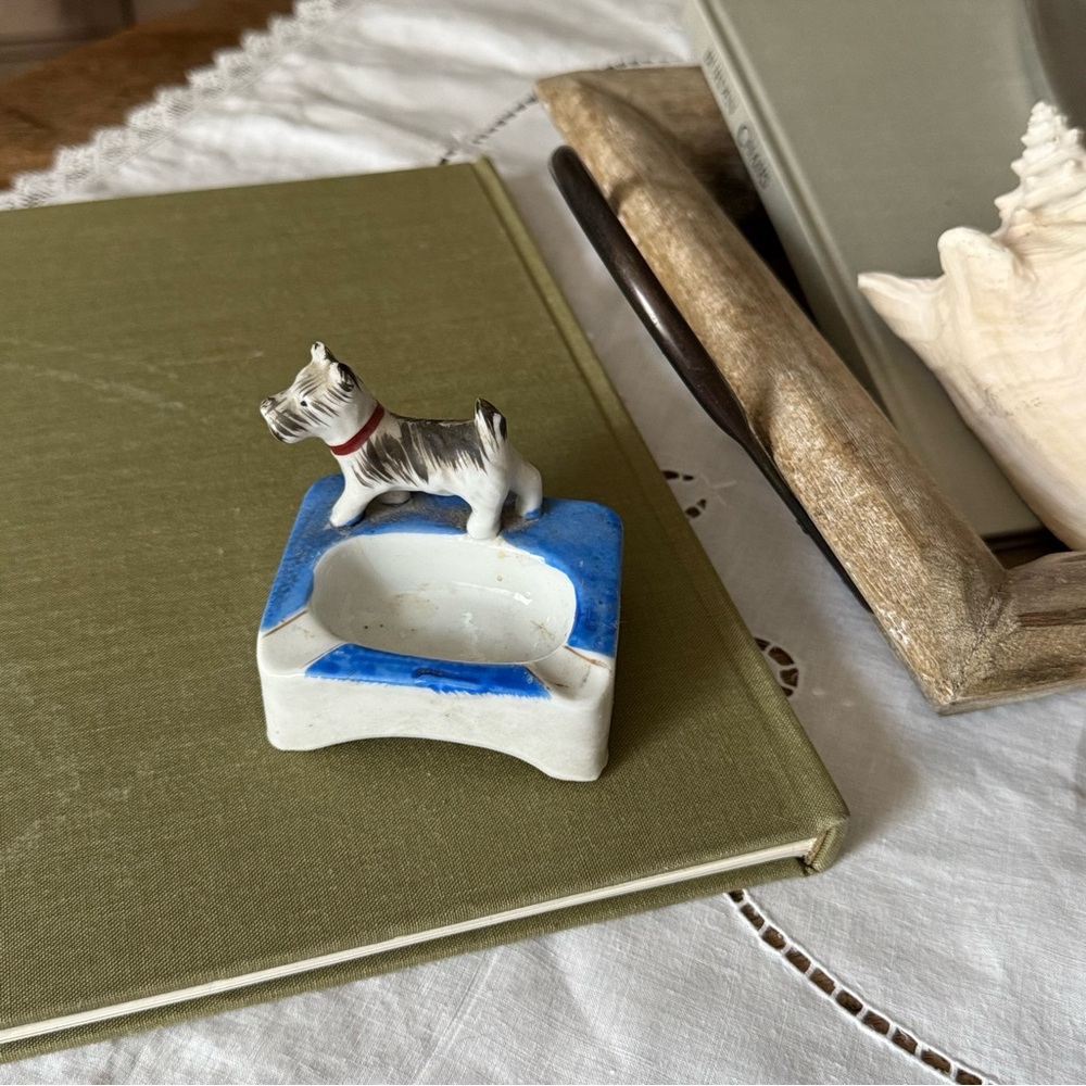 antique vintage blue and white scottie dog ash tray made in japan